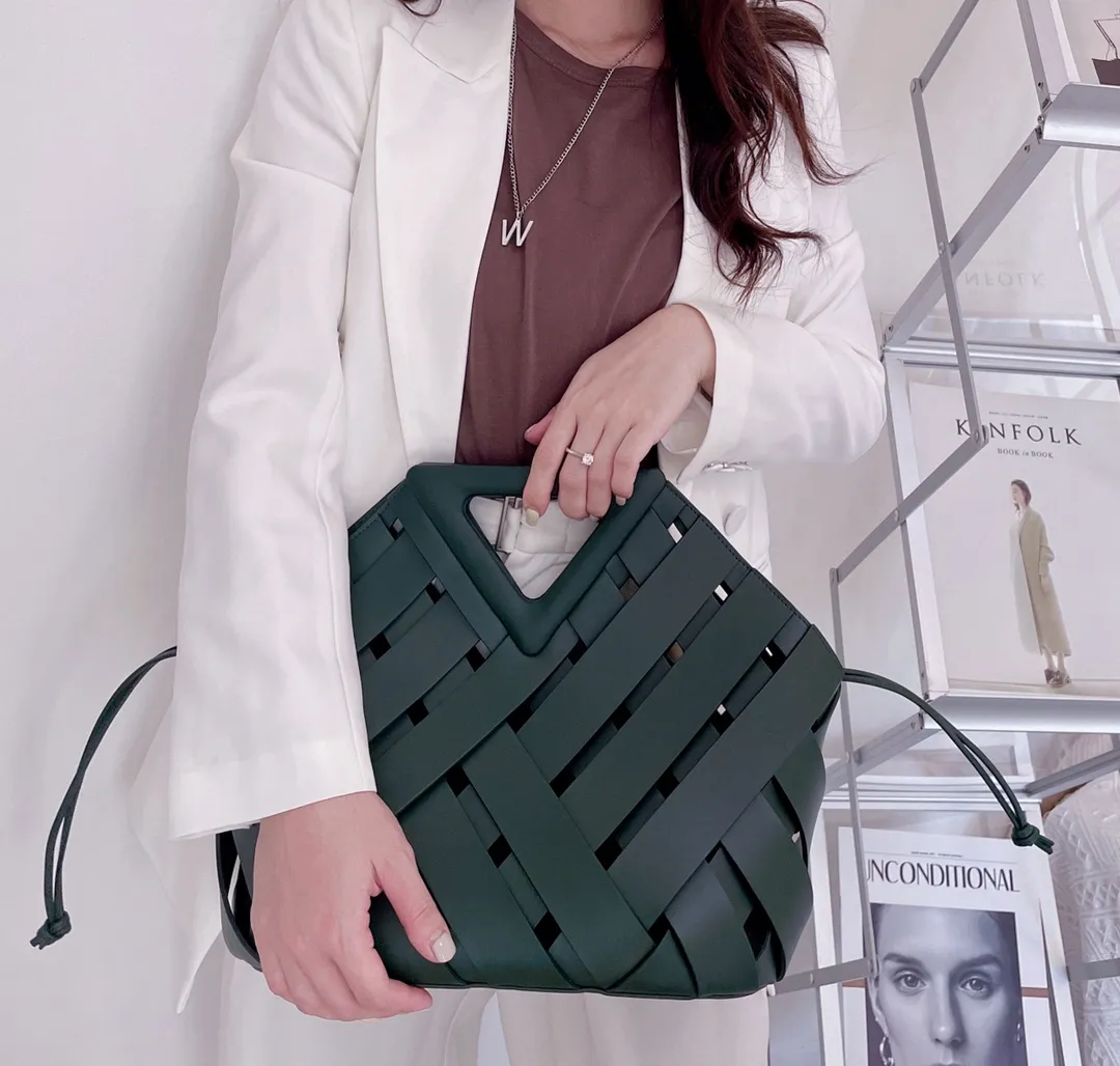 #自家小妹 Upper body effect makes the look even more outstanding when taking travel photos!